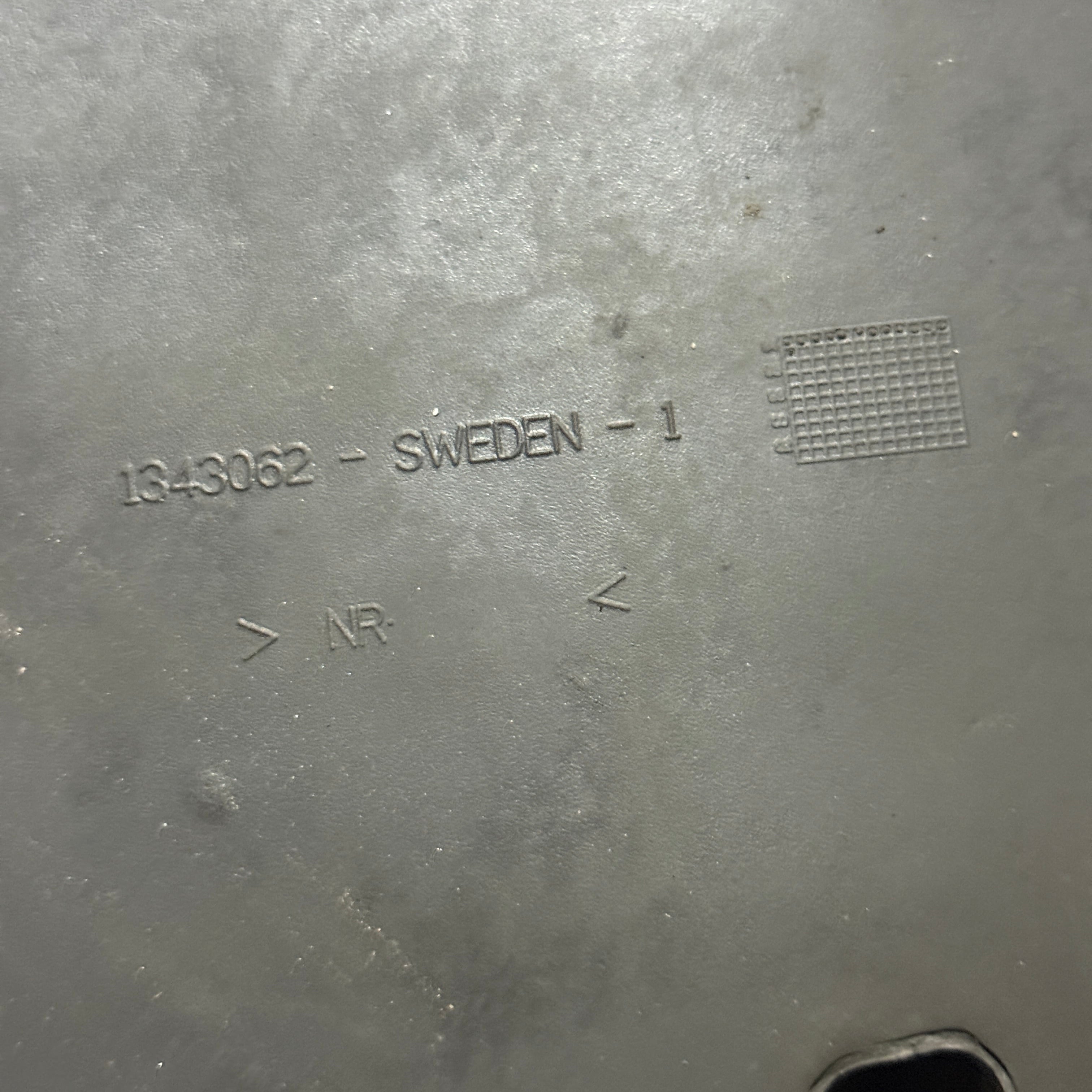 [OEM] Volvo S70 V70 Front Rubber Mats, Black