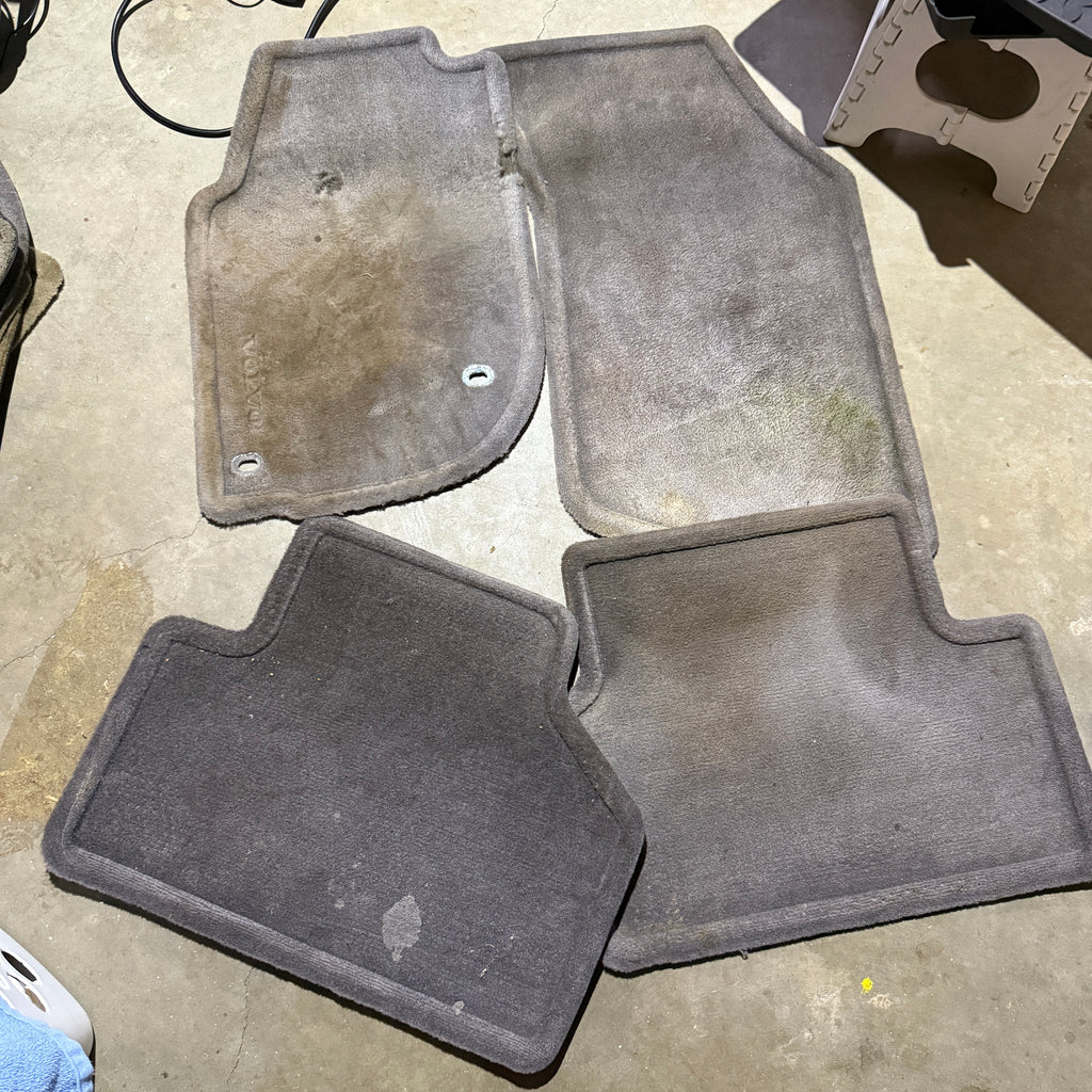 [OEM] Volvo 960 Carpet Mats, Grey