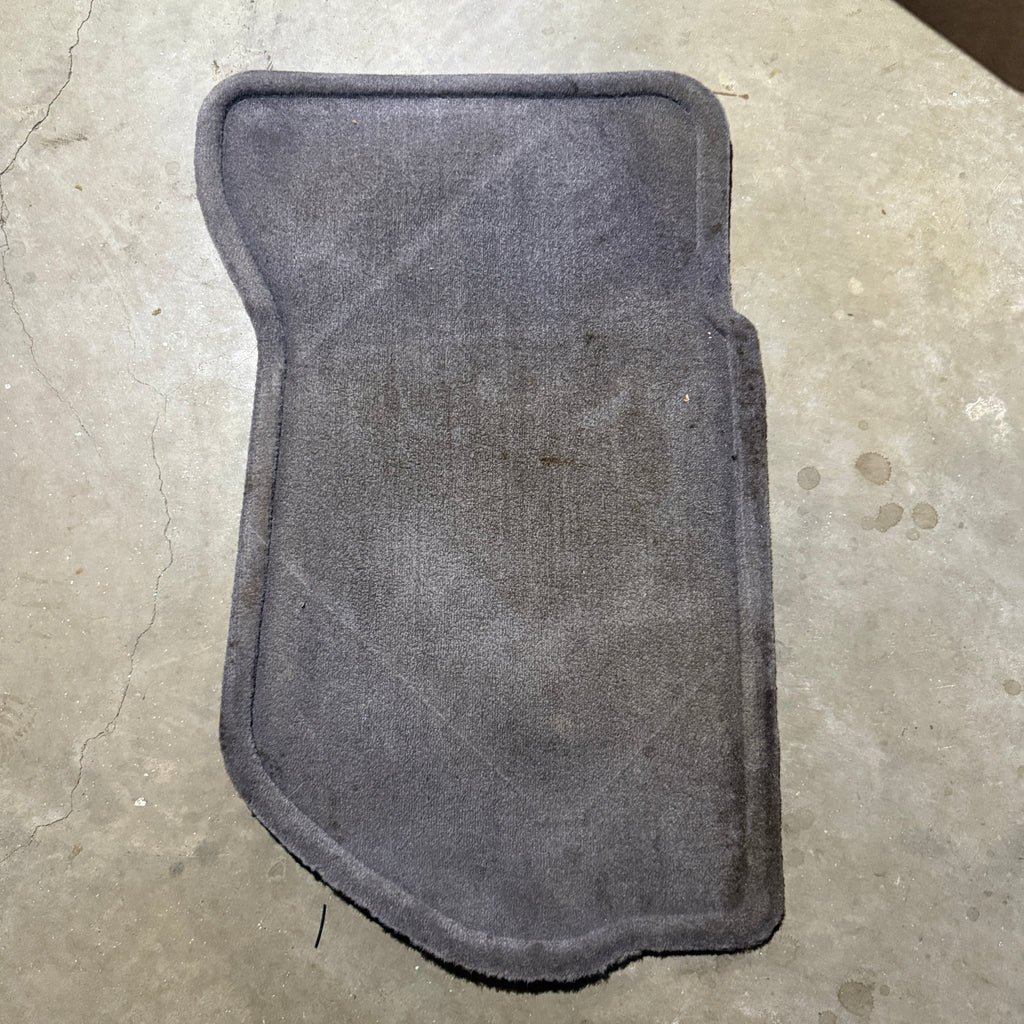 [OEM] Volvo 940 Front Passenger Carpet Mat, Grey