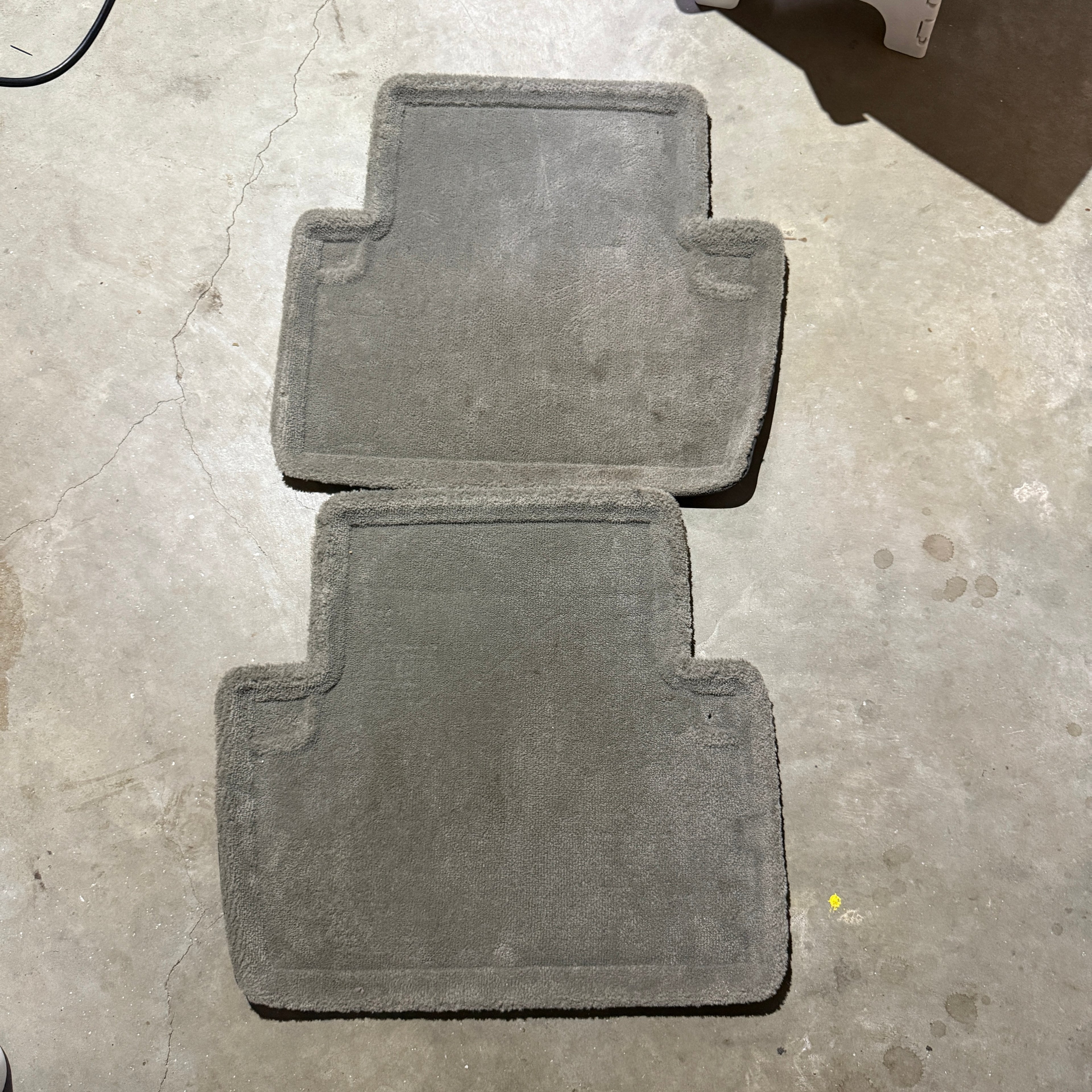 [OEM] Volvo S70 V70 Rear Carpet Mats, Oak