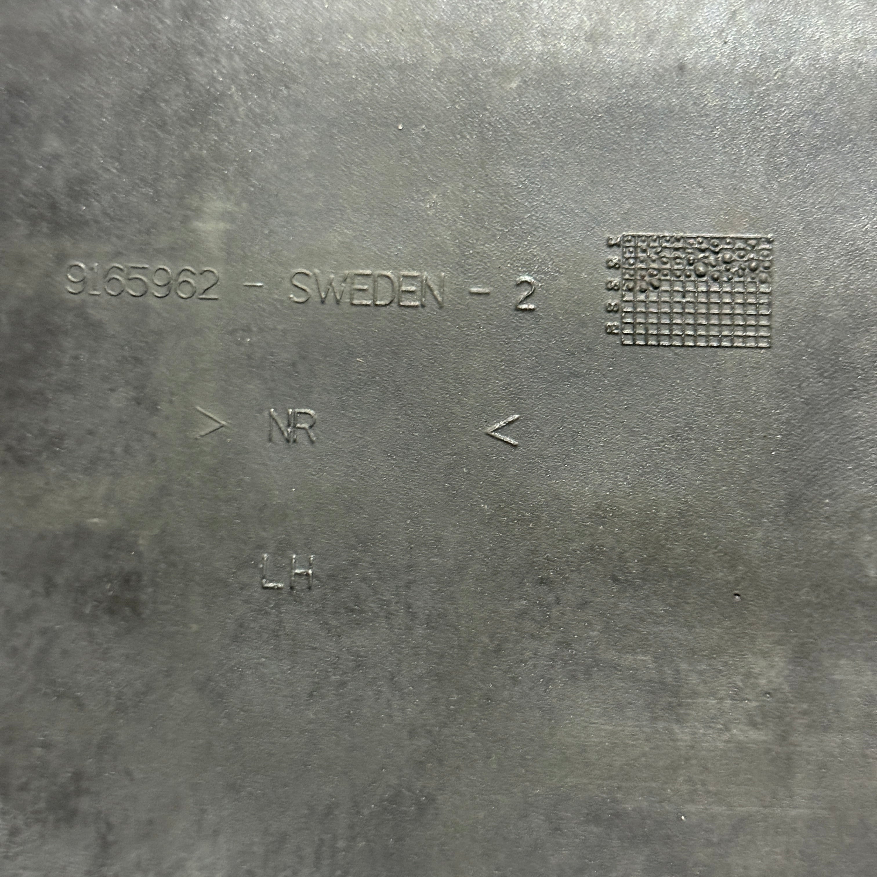 [OEM] Volvo S70 V70 Front Rubber Mats, Black