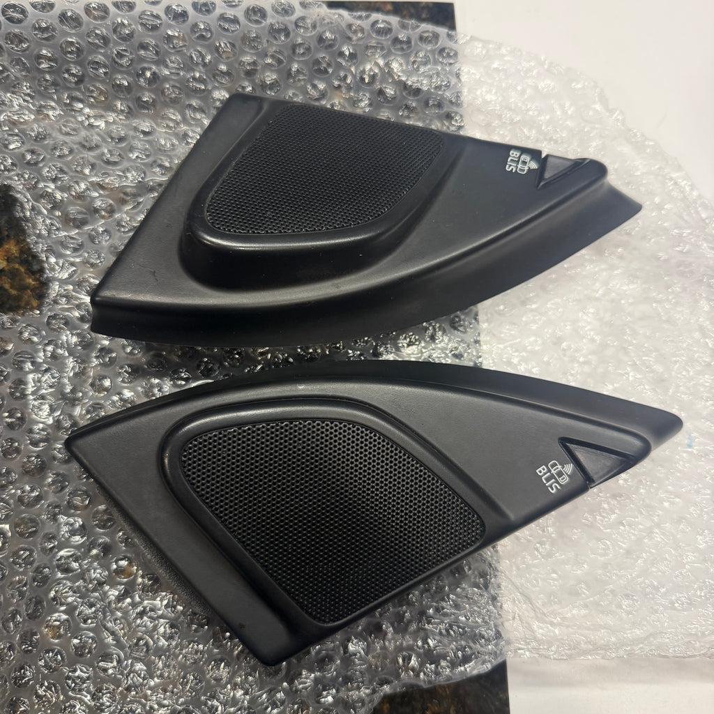 [OEM] P3 Volvo Dynaudio Tweeter + BLIS Cover