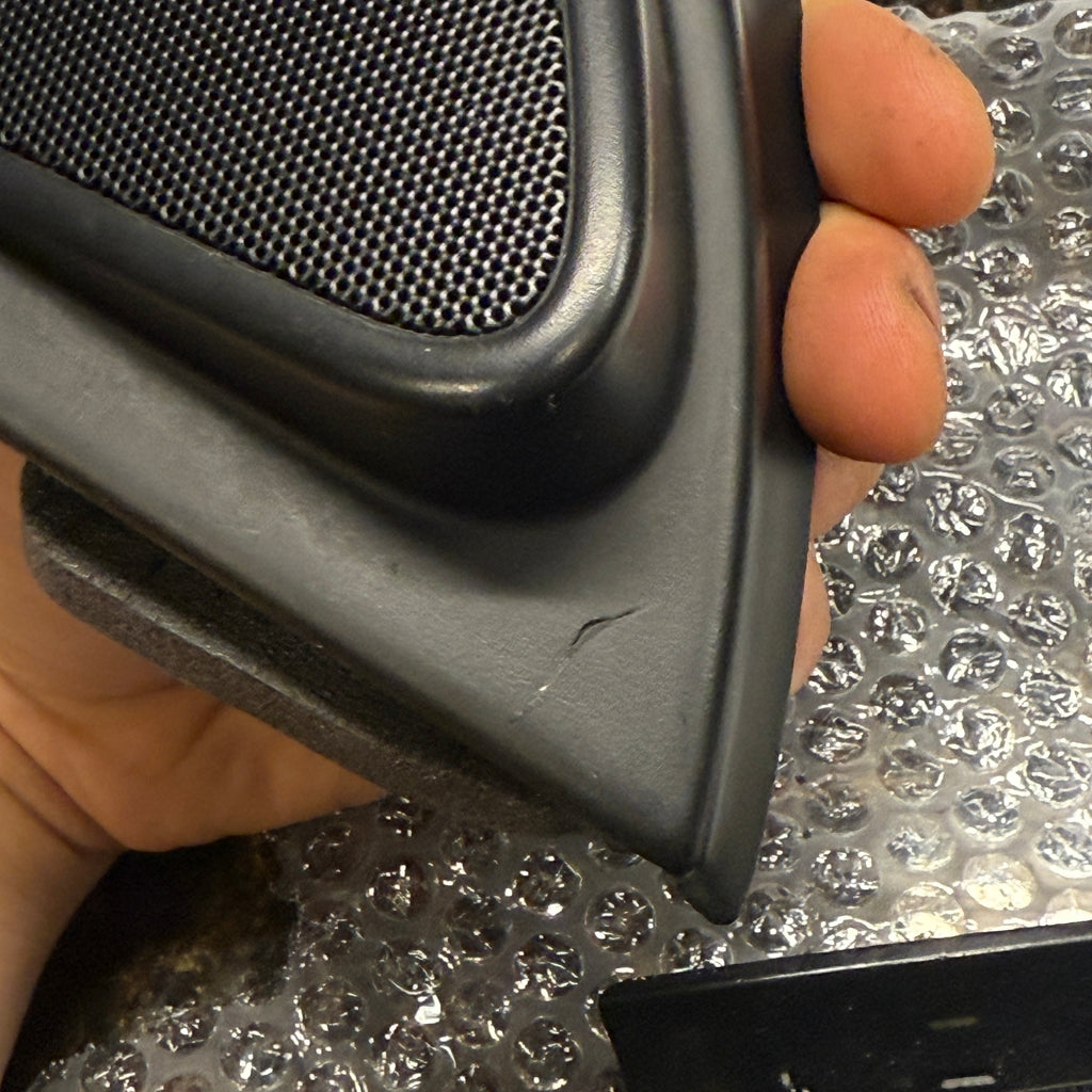 [OEM] P3 Volvo Dynaudio Tweeter + BLIS Cover