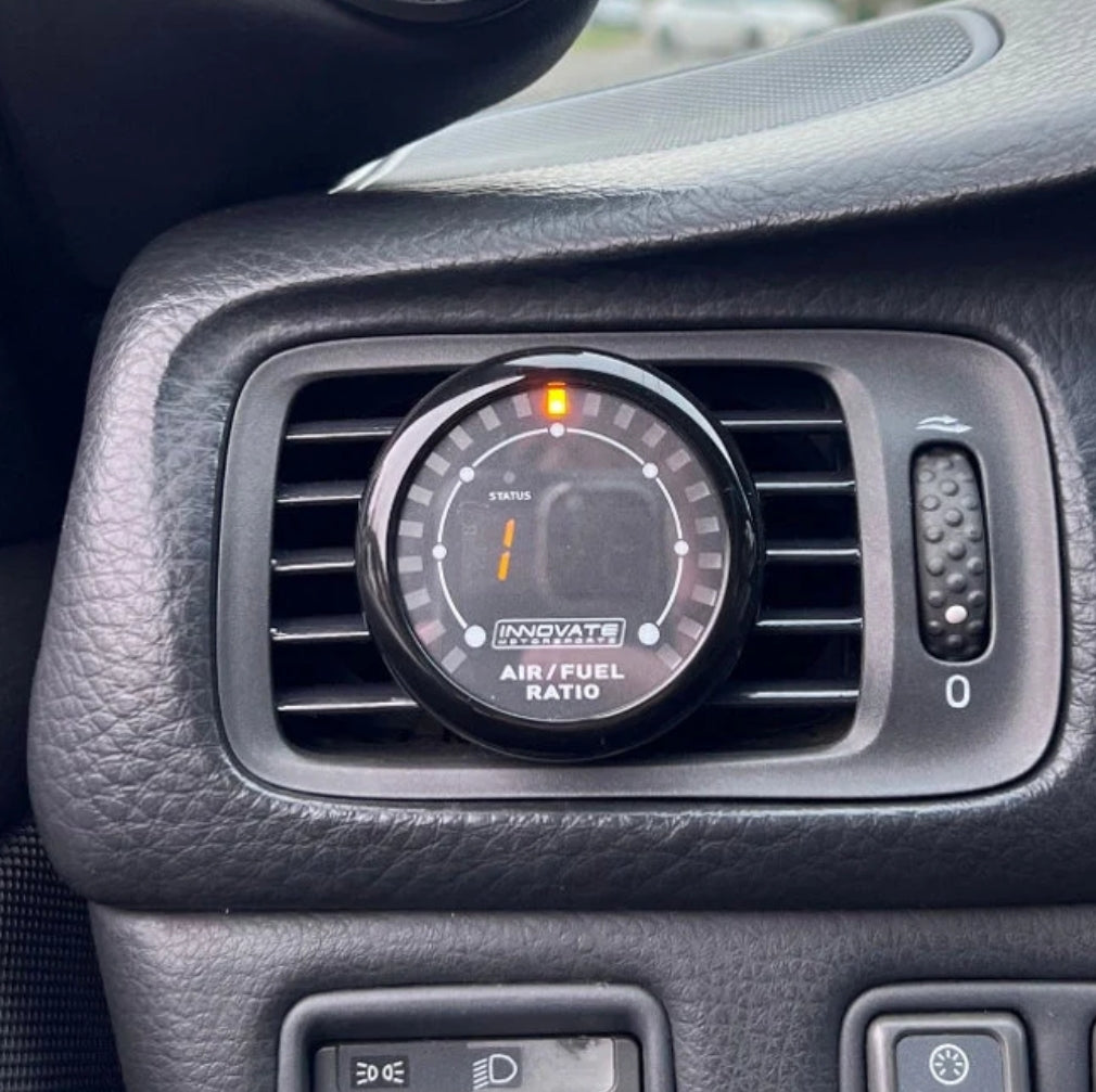 Volvo S70/V70/V70 Gauge Vent Mount (Digital Only)