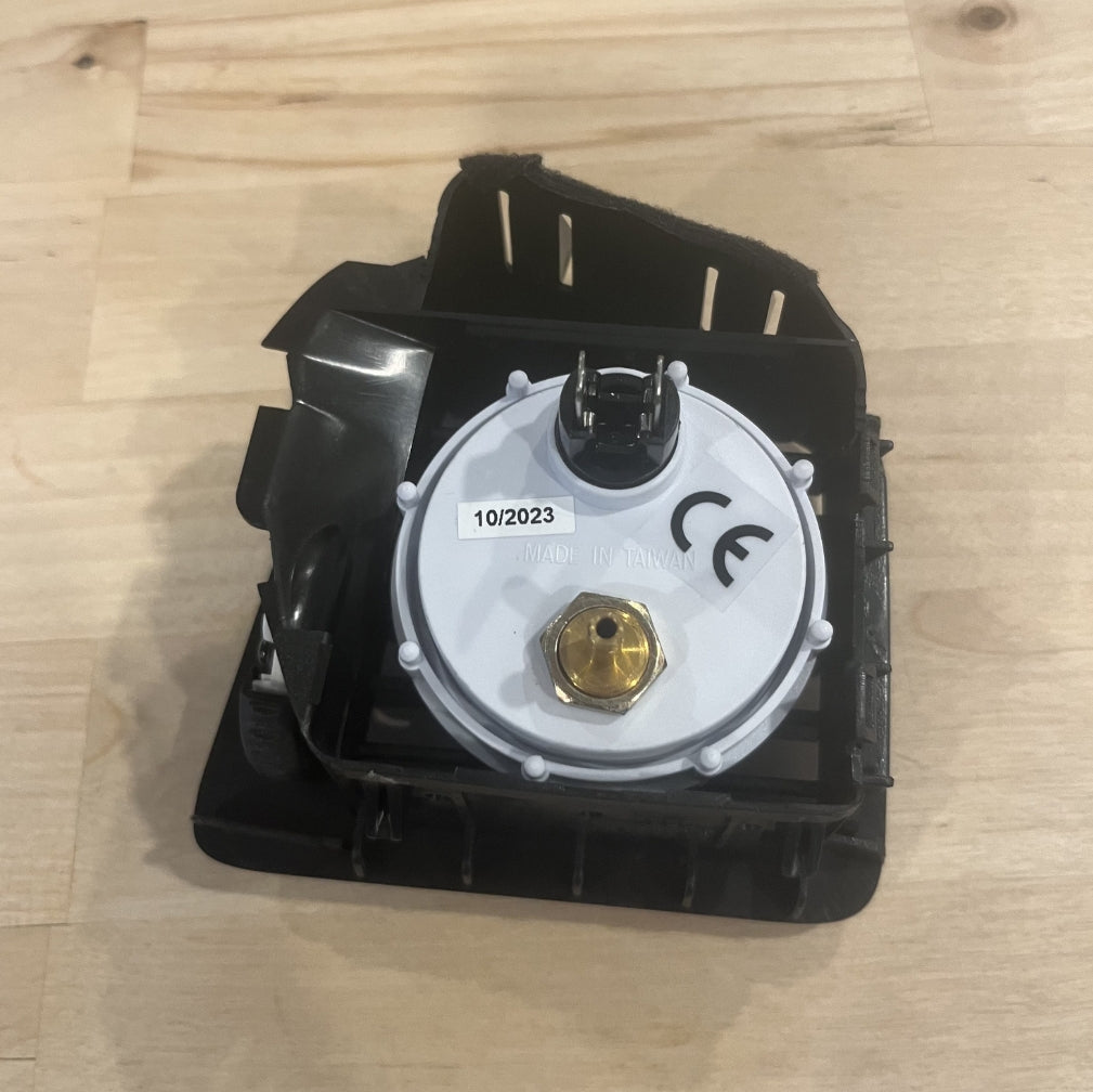 Volvo P2 Gauge Vent Mount (Digital Only)